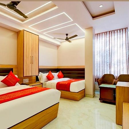 Hotel Express New Delhi Eksteriør billede