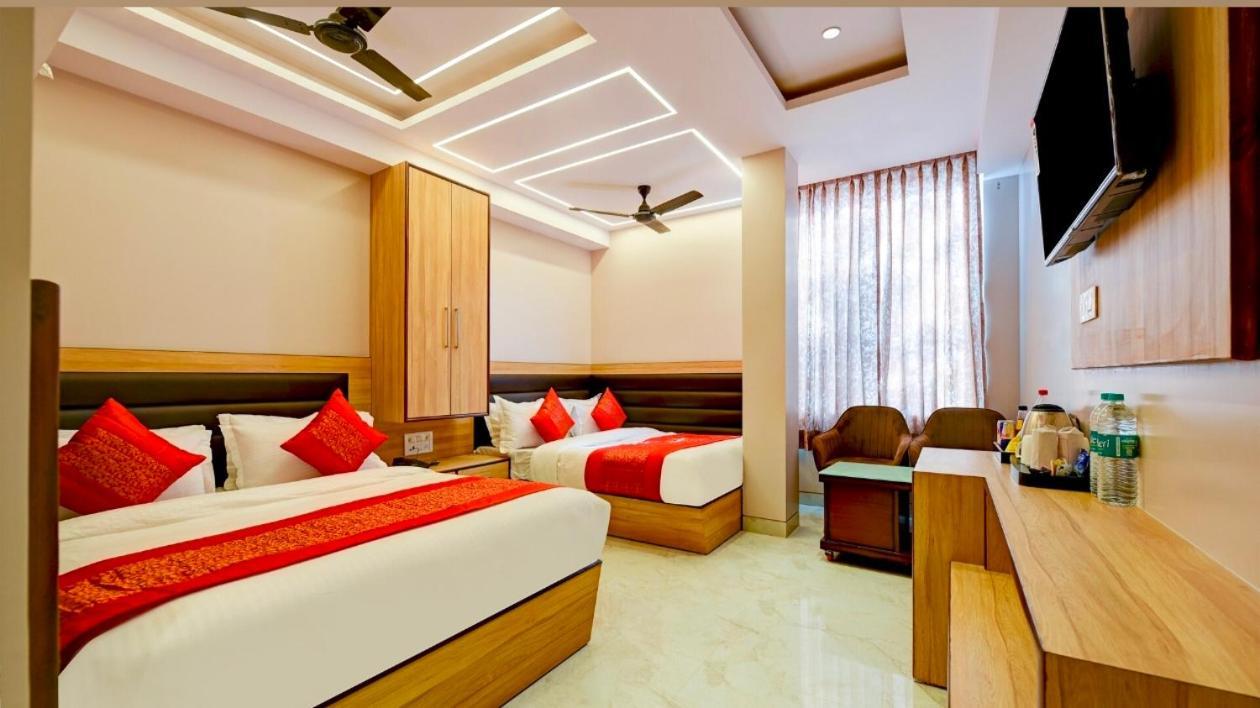 Hotel Express New Delhi Eksteriør billede