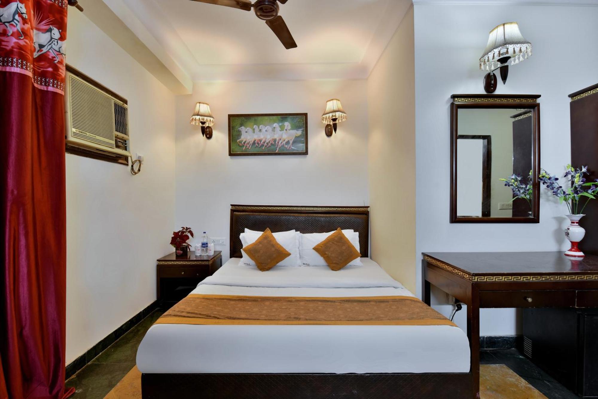 Hotel Express New Delhi Eksteriør billede