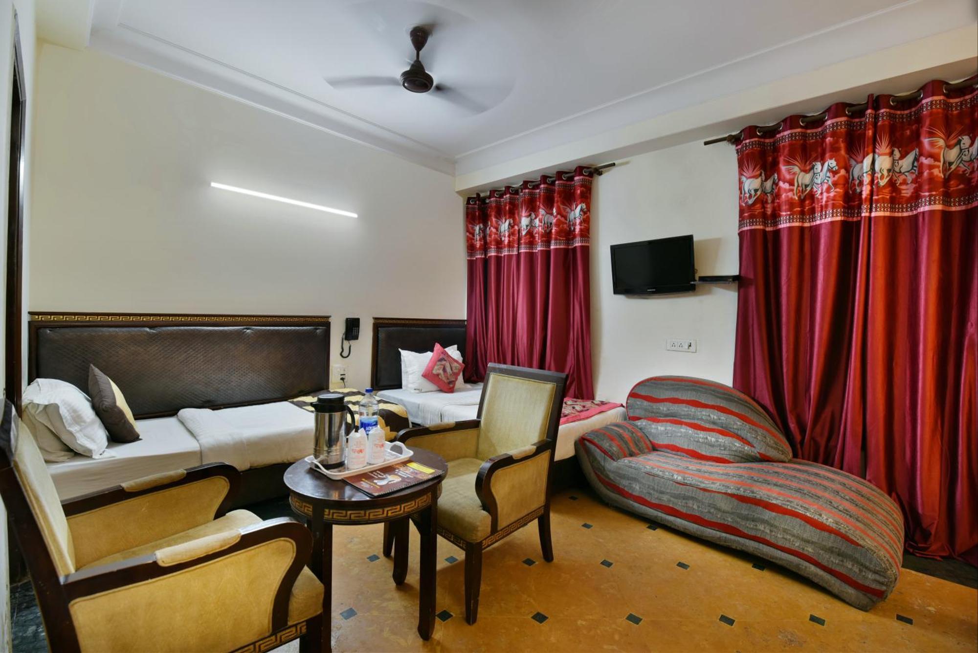 Hotel Express New Delhi Eksteriør billede