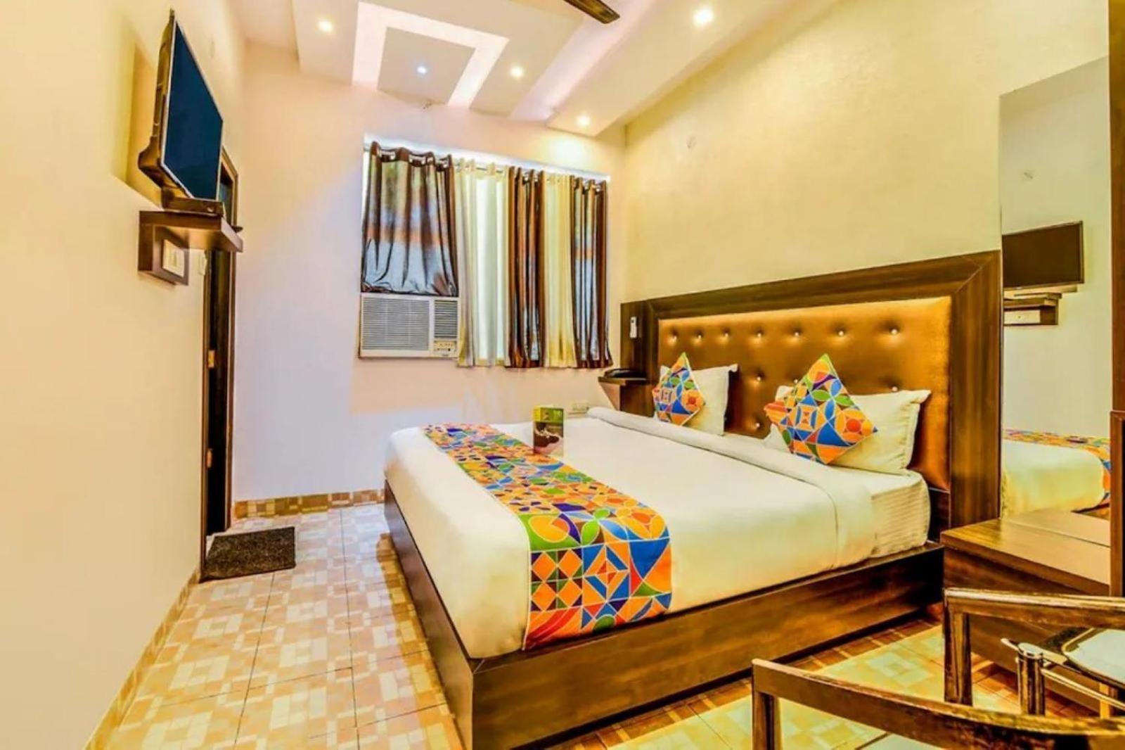 Hotel Express New Delhi Eksteriør billede